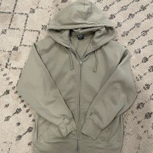 Like new, Aritzia Tna Extra Fleece Boyfriend Zip Up Hoodie, Size Small, Sage